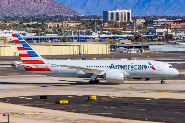 Boeing 787-8 (N875BD) - An American Airlines 787-9 taxiing at PHX on 2/10/23 during the Super Bowl rush. Taken with a Canon R7 and Canon EF 100-400 II L lens.