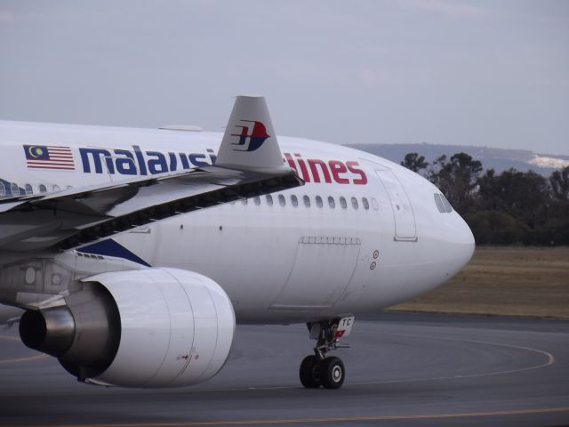 Airbus A330-300 (9M-MTC) - Perth Aviation Photography Ltd. (Find us on Facebook)