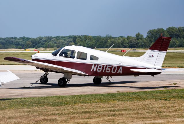 Piper Cherokee (N8150A)