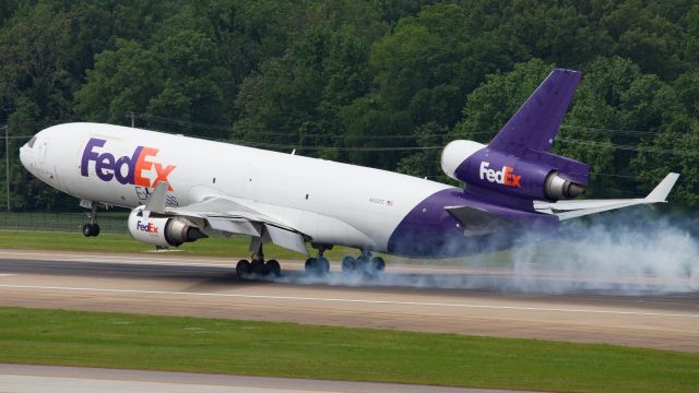 Boeing MD-11 (N602FE)