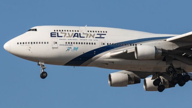 Boeing 747-400 (4X-ELC)