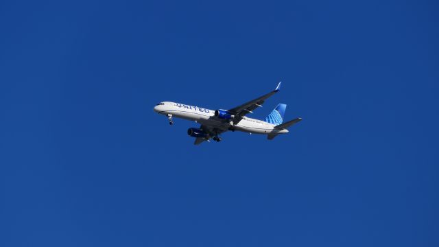 Boeing 757-200 (N41140)