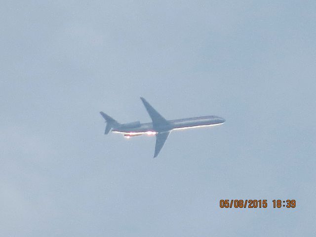 McDonnell Douglas MD-82 (N493AA)