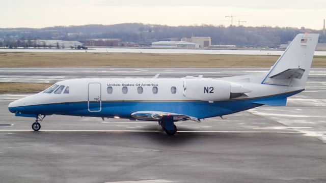 Cessna Citation Excel/XLS (N2) - From taxiway 