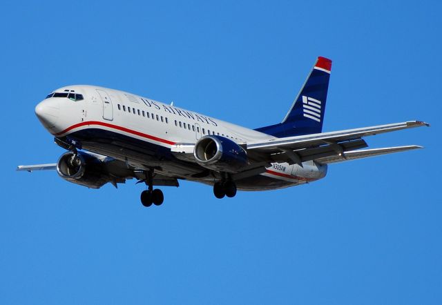 BOEING 737-300 (N305AW) - US Airways Boeing 737-3G7 N305AW (cn 24012/1612)  Las Vegas - McCarran International (LAS / KLAS) USA - Nevada, 10-12-2010 Photo: Tomás Del Coro