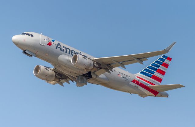 Airbus A319 (N4032T) - AAL2597 tucks away the gear and heads to Austin Bergstrom Intl