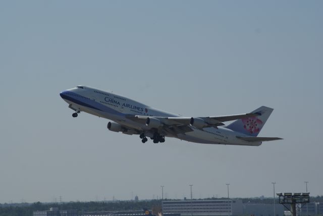 Boeing 747-400 (N168CL) - China Airlines b747-400 cn29906