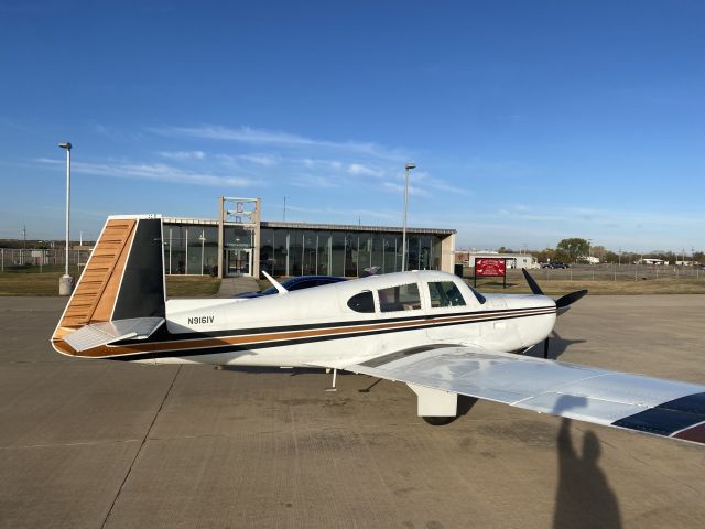 Mooney M-20 (N9161V)