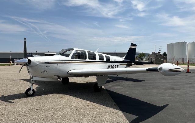 Beechcraft Bonanza (36) (N707T)