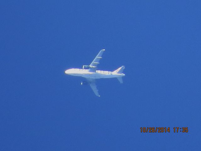 Airbus A319 (N922FR)