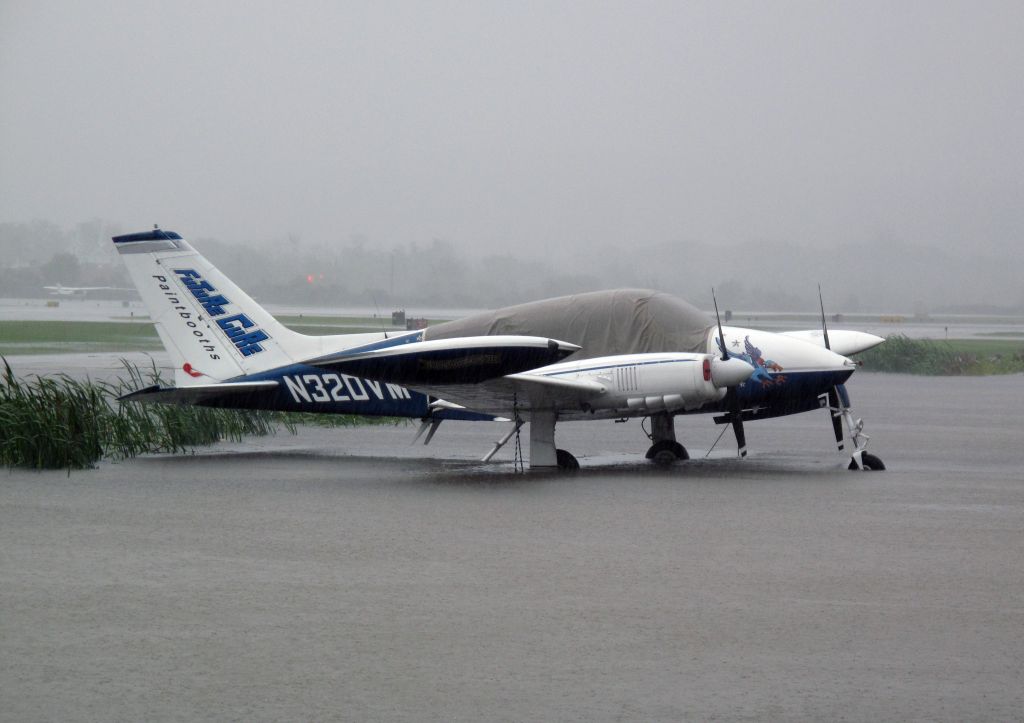 Cessna Executive Skyknight (N320VM) - In the wake of hurricane Irene. Heavy rainfalls, but peak gusts did not exceed 50 kts.