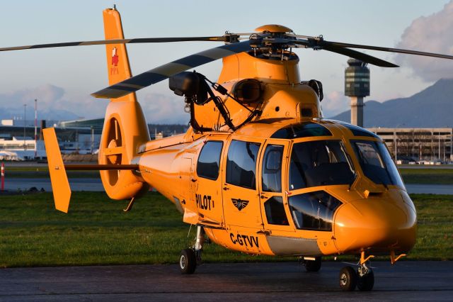 VOUGHT SA-366 Panther 800 (C-GTVV) - wit Pacific Pilotage Authority logo on tail