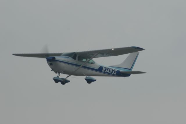 Cessna Skylane (N3493S)