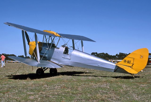 VH-AKE — - DE HAVILLAND (AUSTRALIA0 DH-82A TIGER MOTH - REG VH-AKE (CN DHA426) - KYABRAM VICTORIA AUSTRALIA - YKYB (23/3/1989