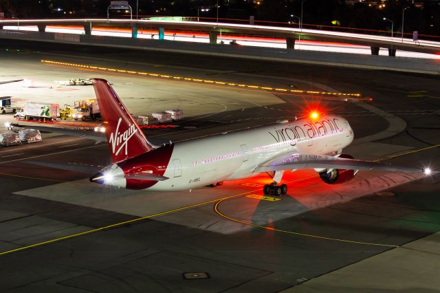 Boeing 787-9 Dreamliner (G-VBEL)