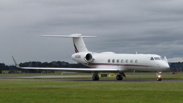 Gulfstream Aerospace Gulfstream V (N510QS) - Netjets' 510QS taxiing to 05R.