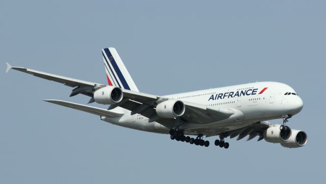 Airbus A380-800 (F-HPJH) - A380