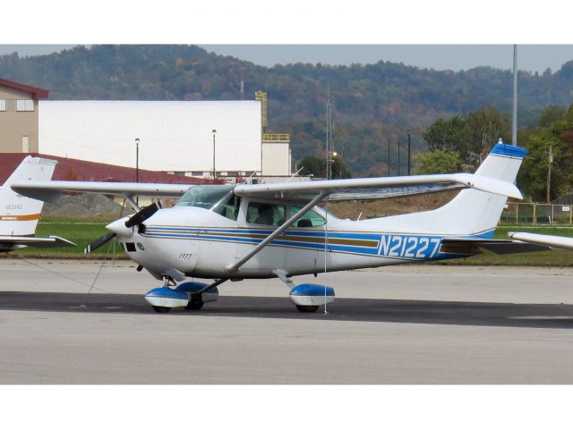 Cessna Skylane (N21227) - The Skylane is a great personal travel aircraft.