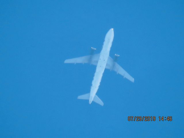 Airbus A320 (N210FR)