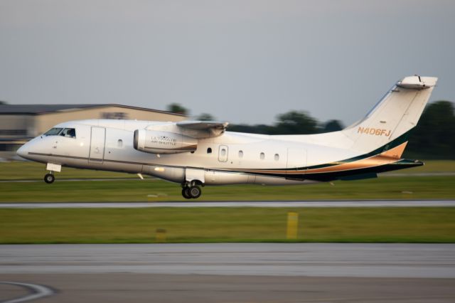 Fairchild Dornier 328JET (N406FJ)