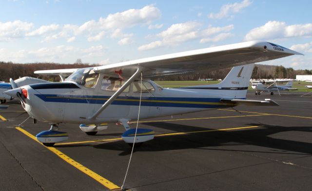 Cessna Skyhawk (N8299E)