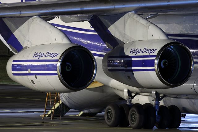 Ilyushin Il-76 (RA-76952)