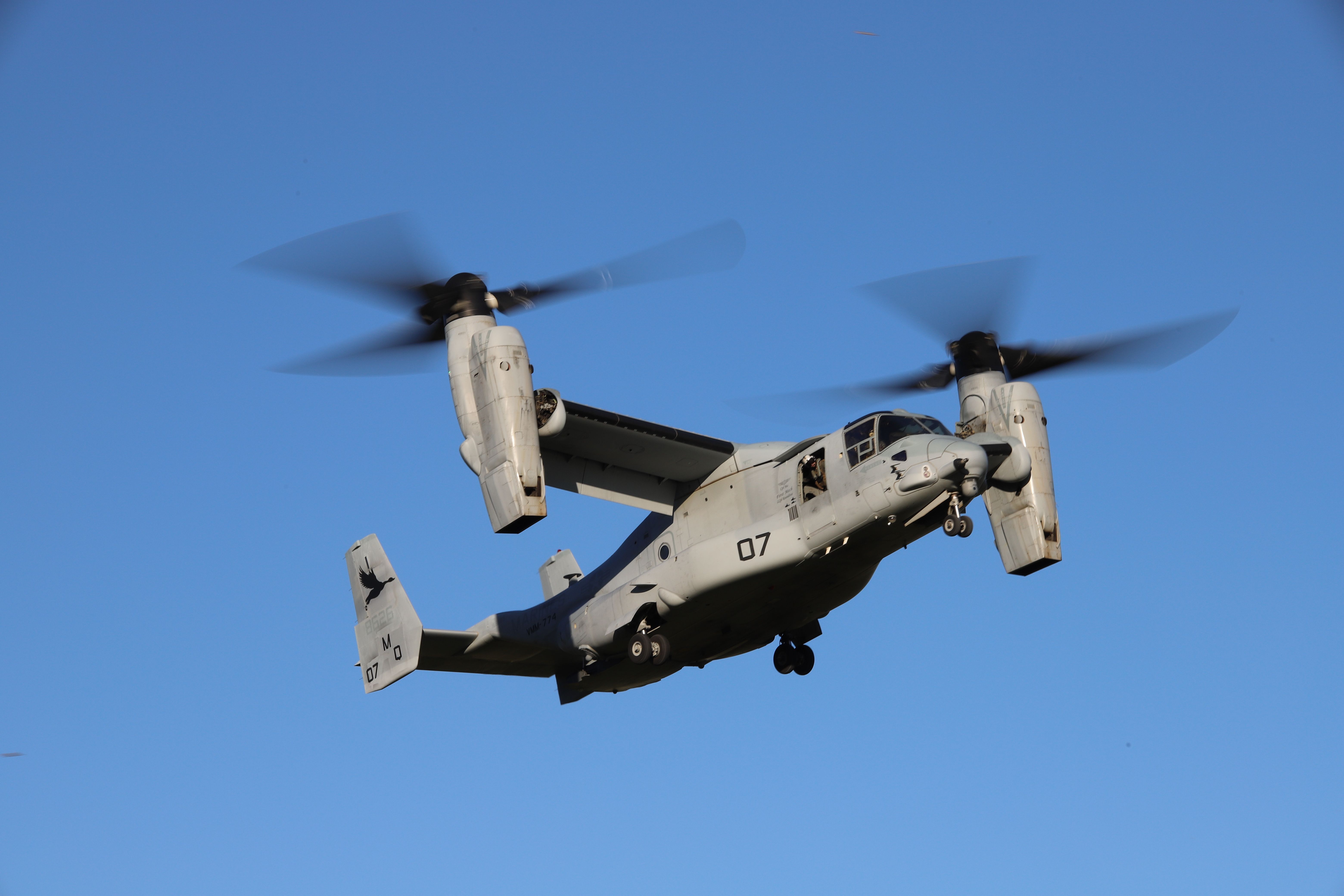 — — - V22 Osprey US Marines to Cannes , France