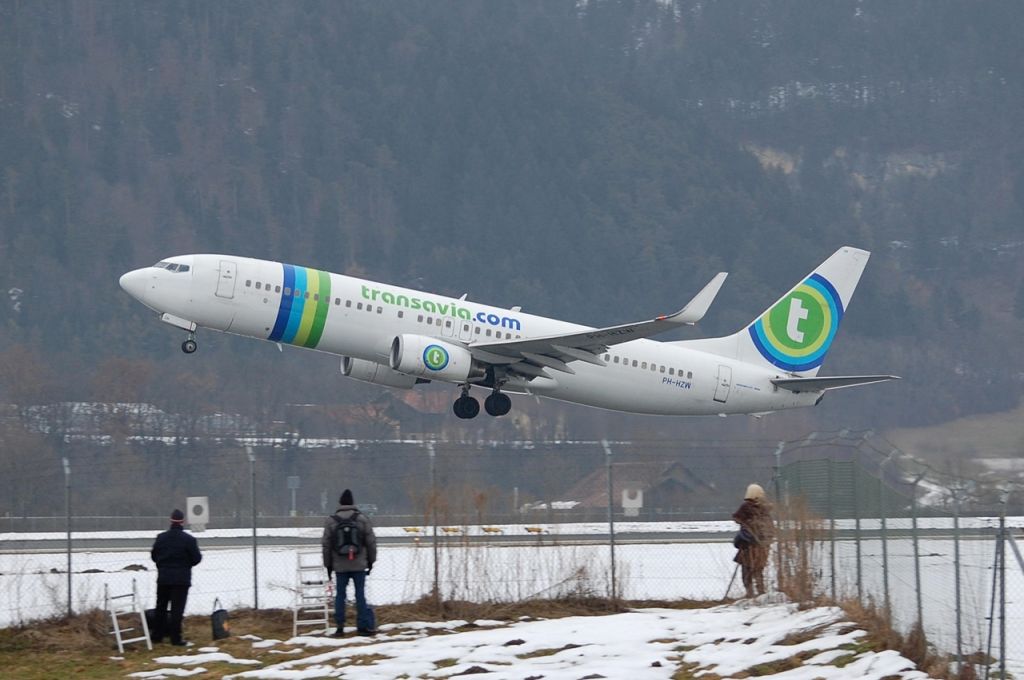 Boeing 737-800 (PH-HZW)