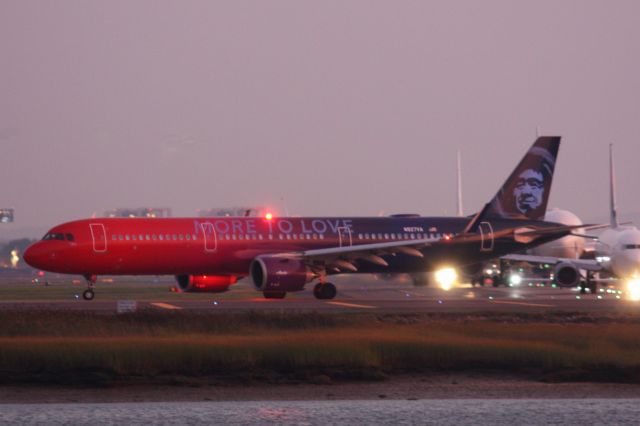 Airbus A321 (N927VA)