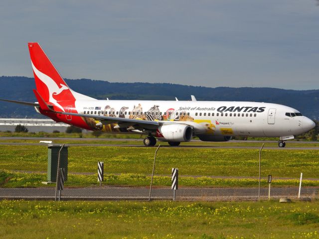 Boeing 737-800 (VH-VZD) - On taxi-way heading for take off on runway 05. Thursday 12th July 2012.