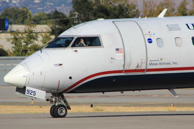 Canadair Regional Jet CRJ-900 (N925FJ)