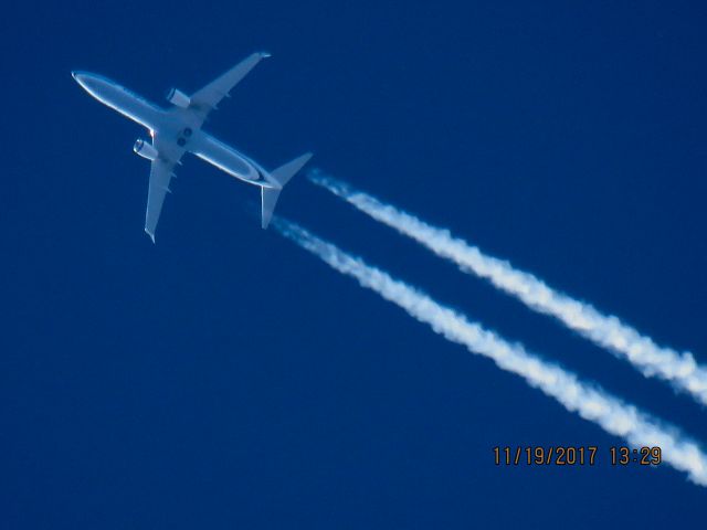 Boeing 737-900 (N440AS)