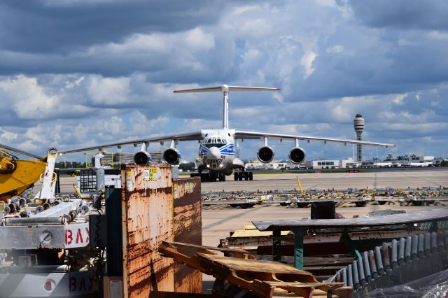 Ilyushin Il-76 (RA-76952) - Taxiing at destination terminal 16OCT17 1400 HRS C/N 2093422743