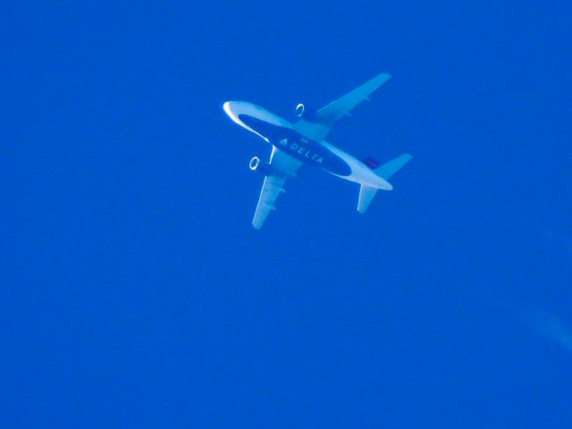 Airbus A319 (N332NB) - DAL1675br /MSP-IAHbr /10/11/22