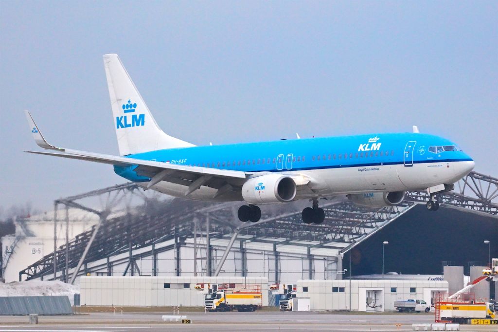 Boeing 737-800 (PH-BXF)