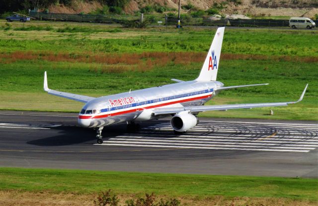 Boeing 757-200 (N678AN)