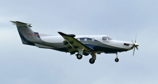 Pilatus PC-12 (N421PP)