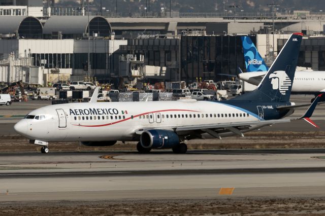 Boeing 737-800 (XA-AML) - 11th November, 2024: Taxiing to the gate after touching down on runway 25L at LAX.