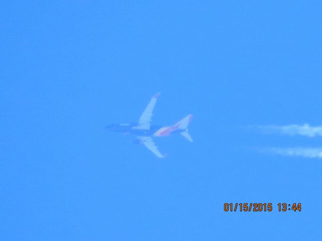 Boeing 737-800 (N7723E) - Southwest Airlines flight 3745 from PHX to CMH over Northeastern Oklahoma at 37,000 feet.