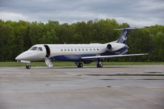 Embraer Legacy 600/650 (N996WA)