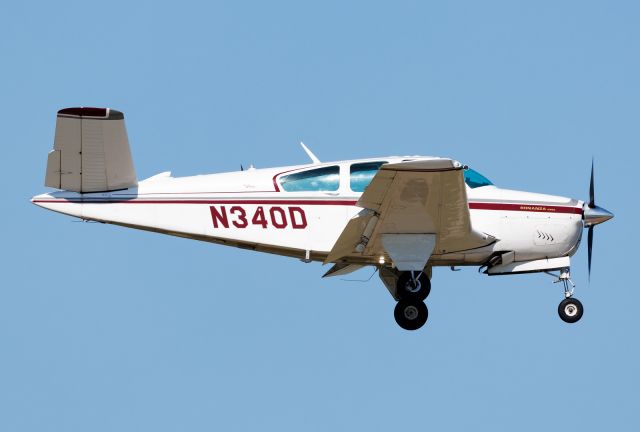 Beechcraft 35 Bonanza (N340D)