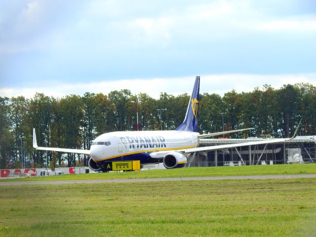 Boeing 737-800 (EI-GXG) - EPLB