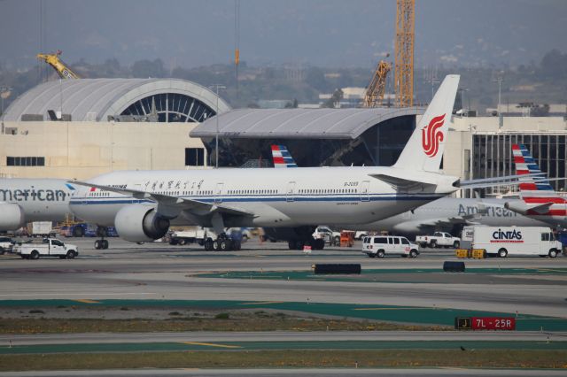 BOEING 777-300ER (B-2089)