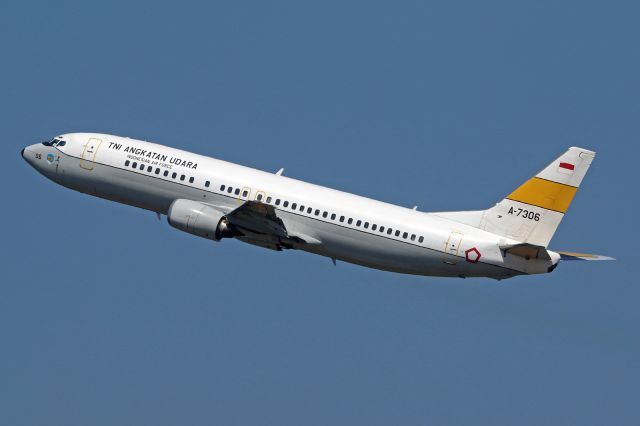 BOEING 737-400 (A7306) - SkU17