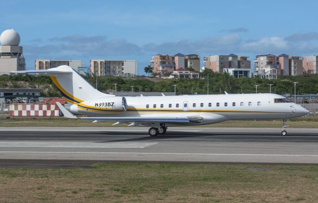 Bombardier Global Express (N393BZ)