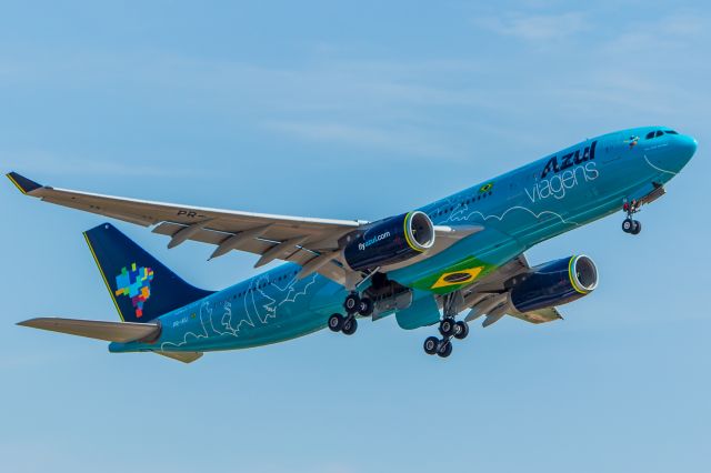 Airbus A330-300 (PR-AIU) - Azul Linhas Aereas (Azul Viagens Livery) - Airbus A330-243 br /Registration : PR-AIUbr /br /Campinas (VCP) / Orlando (MCO) br /br /Fotografia: Marcelo Luiz 