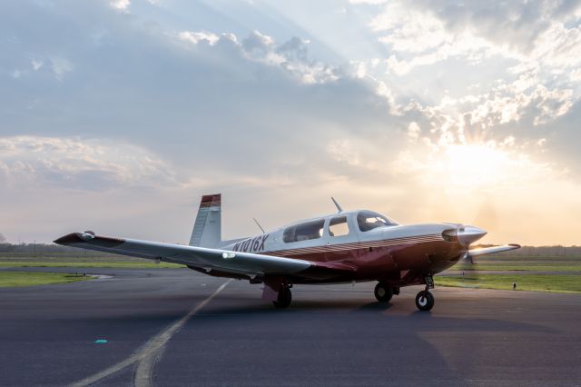 Mooney M-20 Turbo (N1016X)