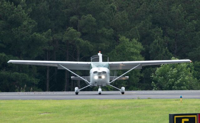Cessna Skylane (N84LS)