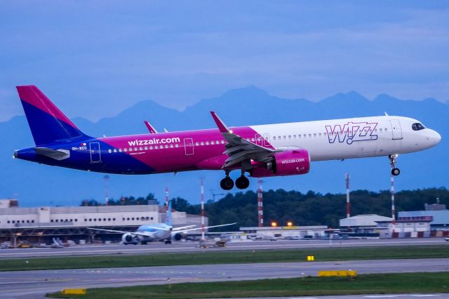 Airbus A321neo (9H-WDG)
