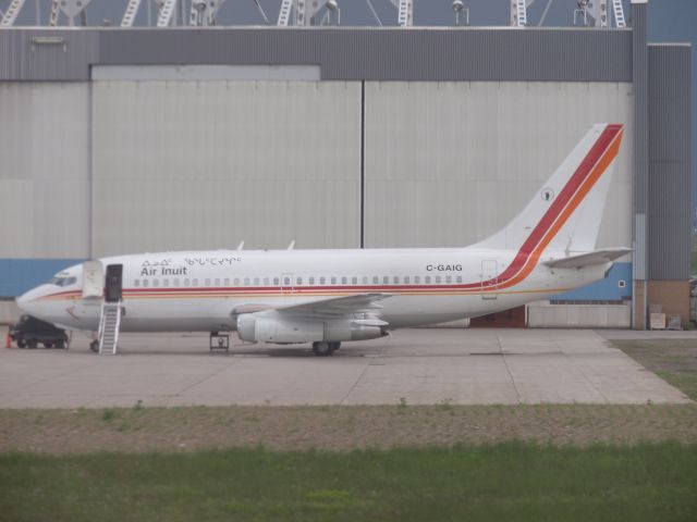 Boeing 737-700 (C-GAIG) - Taxiing in Montreal and had to capture this airline on Wednesday, May 16, 2012, about 2:30 pm EDT.